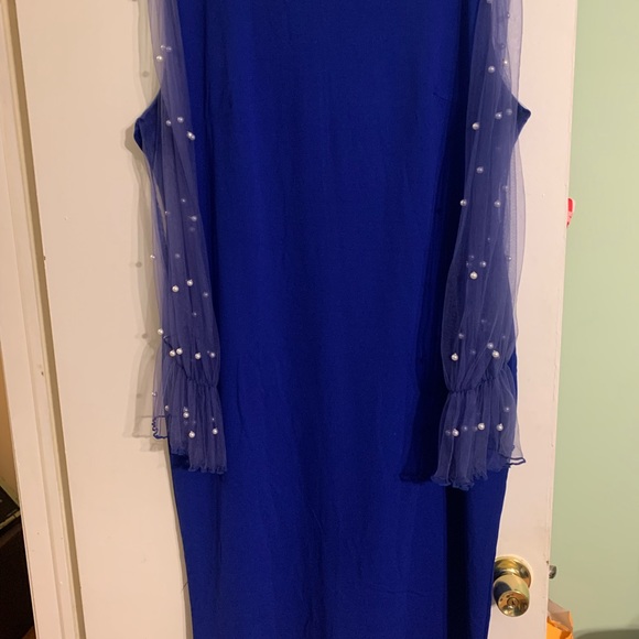 Beautiful Royal blue dress see through pearl sleeves zipper back - Picture 3 of 3